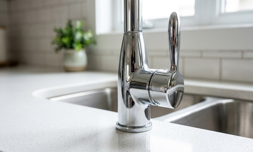 Image 3: Professional house cleaning for 3 or 4 hours with one cleaner