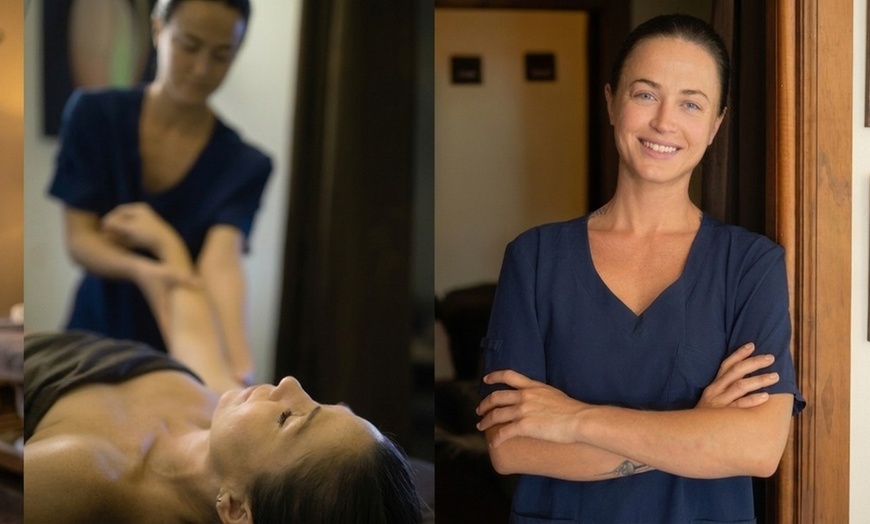 Image 3: Relaxing Massage & Reiki Sessions with Aromatherapy