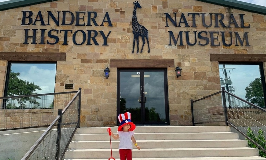 Image 6: Explore History, Art, Global Wildlife & Dinosaurs w/ Admission for 1-4