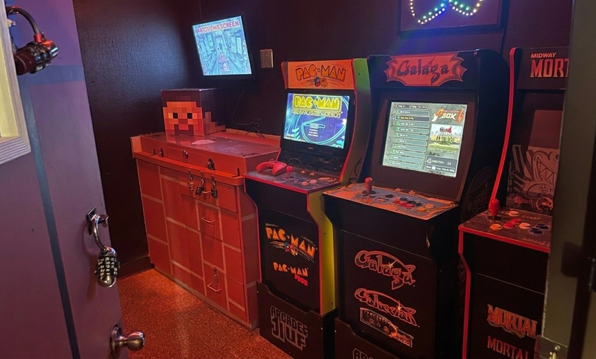 Image 9: Private Escape Games with Epic Stories in Hoffman Estates