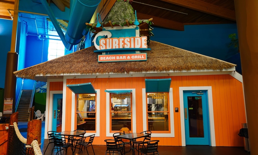 Image 22: Ultimate Family Getaway with Daily Waterpark Passes!