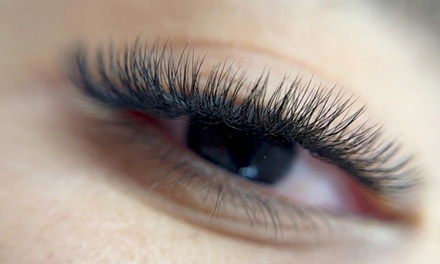 Full Set of Lash Extensions - Diana Beauty