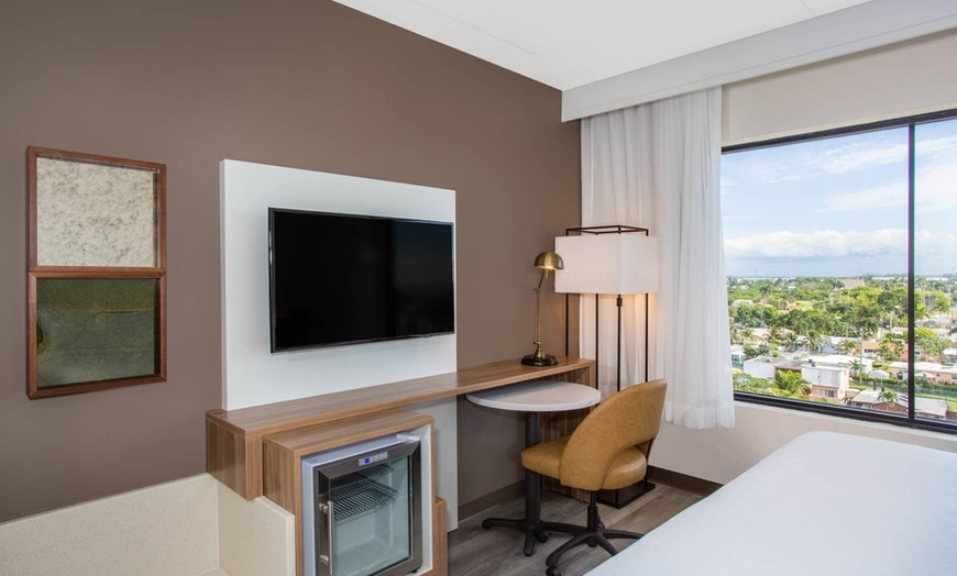 Image 18: Dania Beach Hotel near FLL Airport and Cruise Port