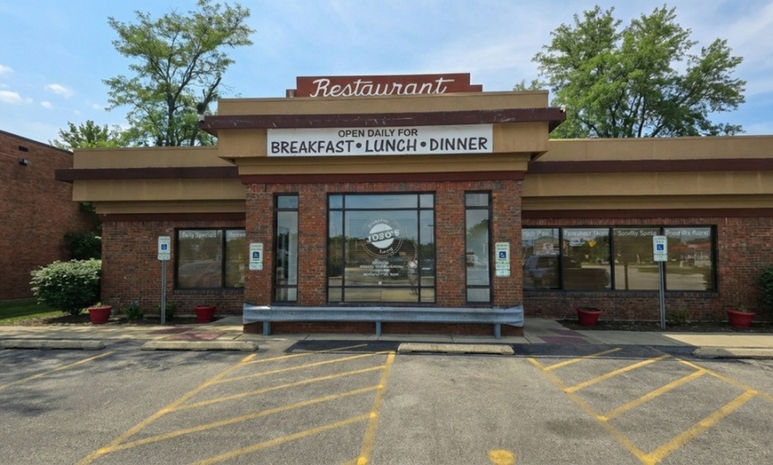 Image 5: Brunch: General Spend or Package for Two with Entrees & Drinks