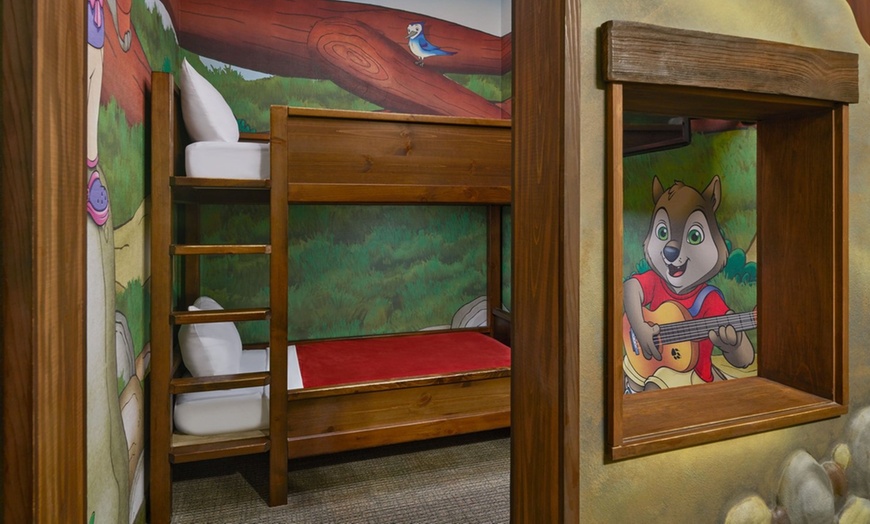 Image 20: Great Wolf Lodge Scottsdale Water Park Resort