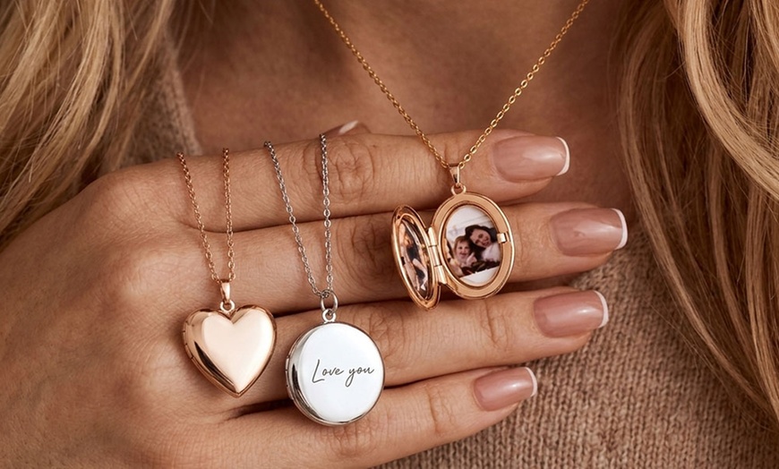 Image 3: Custom Engraved Necklaces for Any Occasion