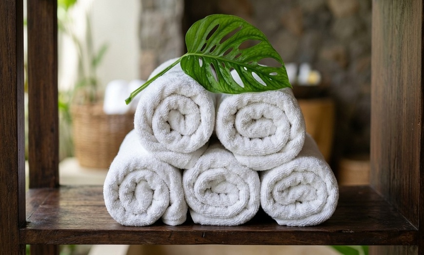 Image 2: 60 or 90-Min Couples Massage: Swedish, Deep Tissue, or Hot Stone
