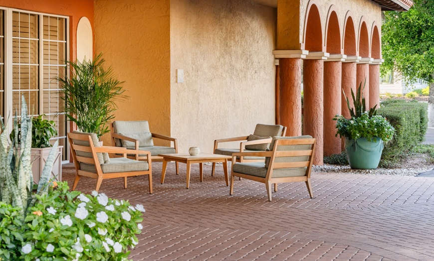 Image 23: Member-Only Deal: Inn of Naples, Tapestry Collection by Hilton