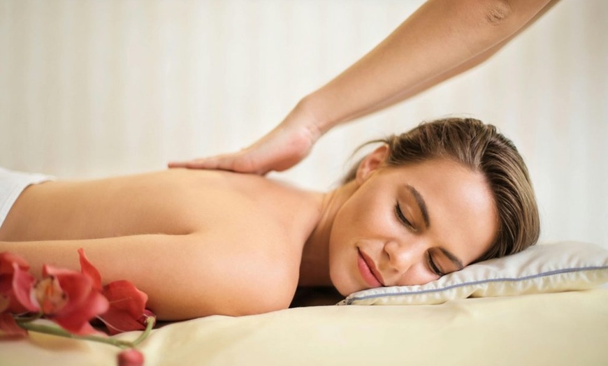 Image 4: Unwind Together During Choice of Couple's Massage With Add-Ons