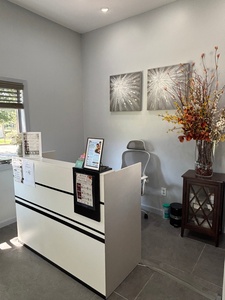 One 60 Minute Comprehensive Lymphatic  drainage ( manual- Mechanical and ed light) for Pre and Post surgery - Cura Sculpt
