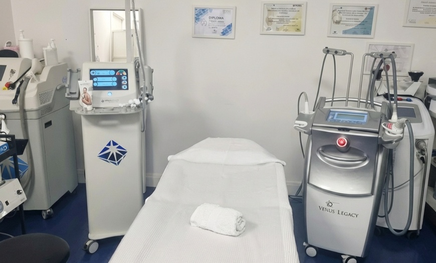 Image 3: 1, 3 o 6 sesiones de depilación con láser de diodo en zona a elegir