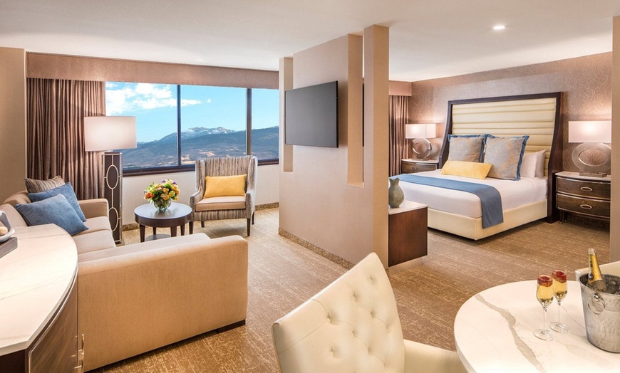 Image 27: Reno Casino Resort with Pool, Spa & Live Entertainment