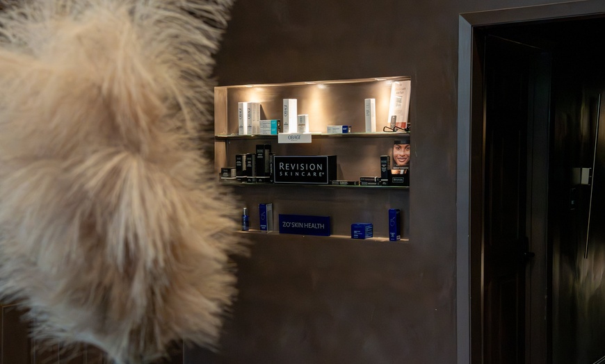 Image 2: Forma Facial, IPL Facial, COOLPeel, or Facial Salmon DNA