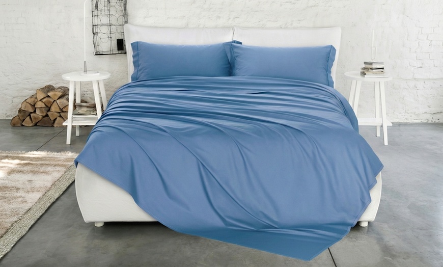 Image 8: Completo lenzuola matrimoniale in raso 60/60