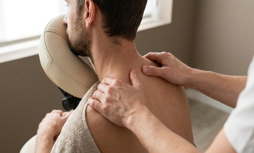 Image 8: Enjoy Foot Reflexology, Solo Relaxing Combo Massage & Couples Packages