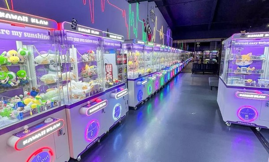 Image 3: Largest Claw Machine in America - Arcade Credits for Kawaii Klaws