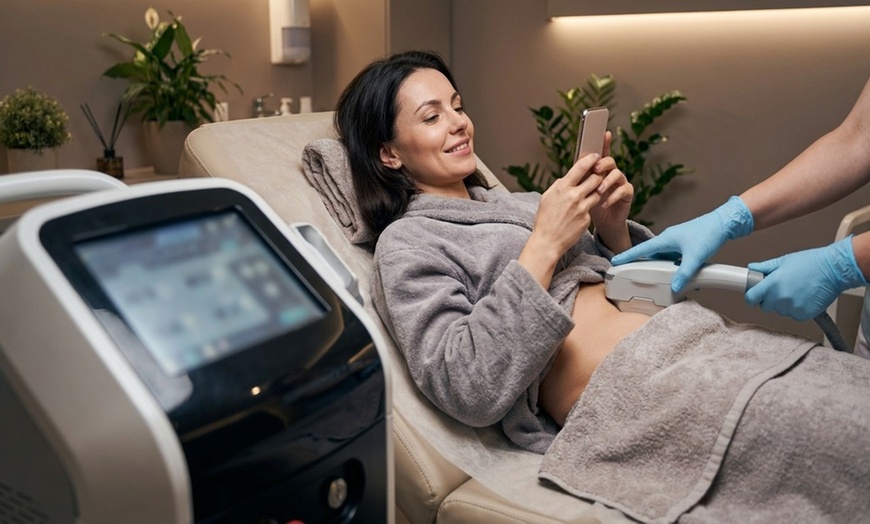 Image 6: Up to 82% Off on Fat Reduction - Non-Branded at L.A. Fat Freeze