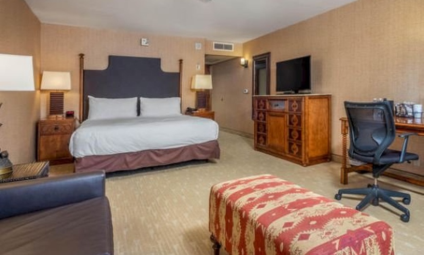 Image 14: 4-Star Resort and Spa on the Shores of Lake Arrowhead, CA
