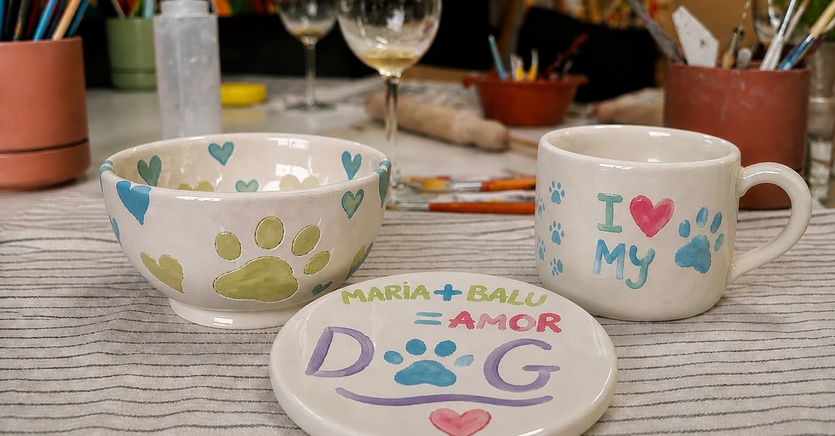 Experiencia de pintura de cerámica con vino y picoteo en Madrid
