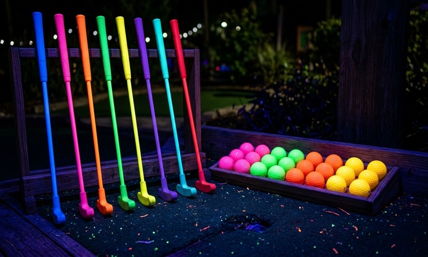 Image 4: One Round of Indoor Glow Golf at Aloha Mini Glow Golf