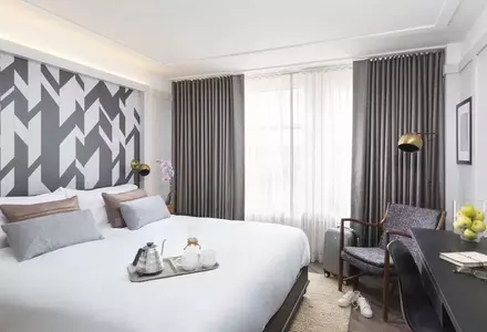 1 King Bed Classic