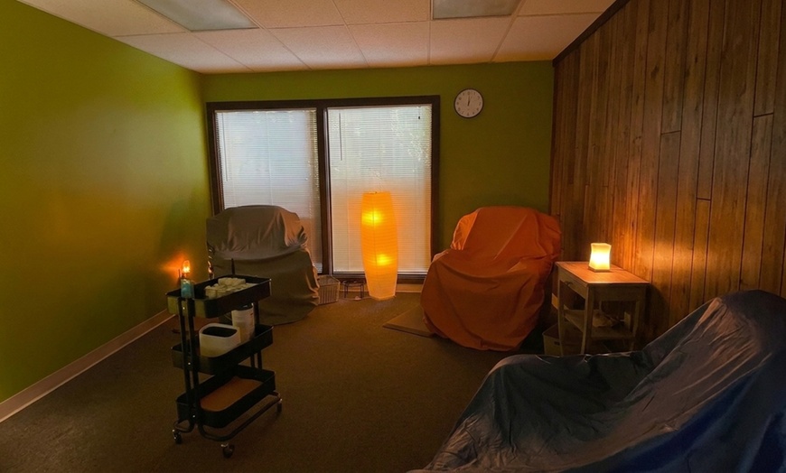 Image 3: One, Two, or Five 60 Minute Community-Based Acupuncture Sessions