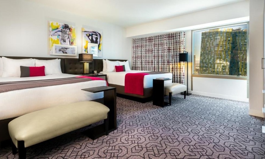 Image 19: Las Vegas Strip Resort with Rooftop Pool & FlowRider