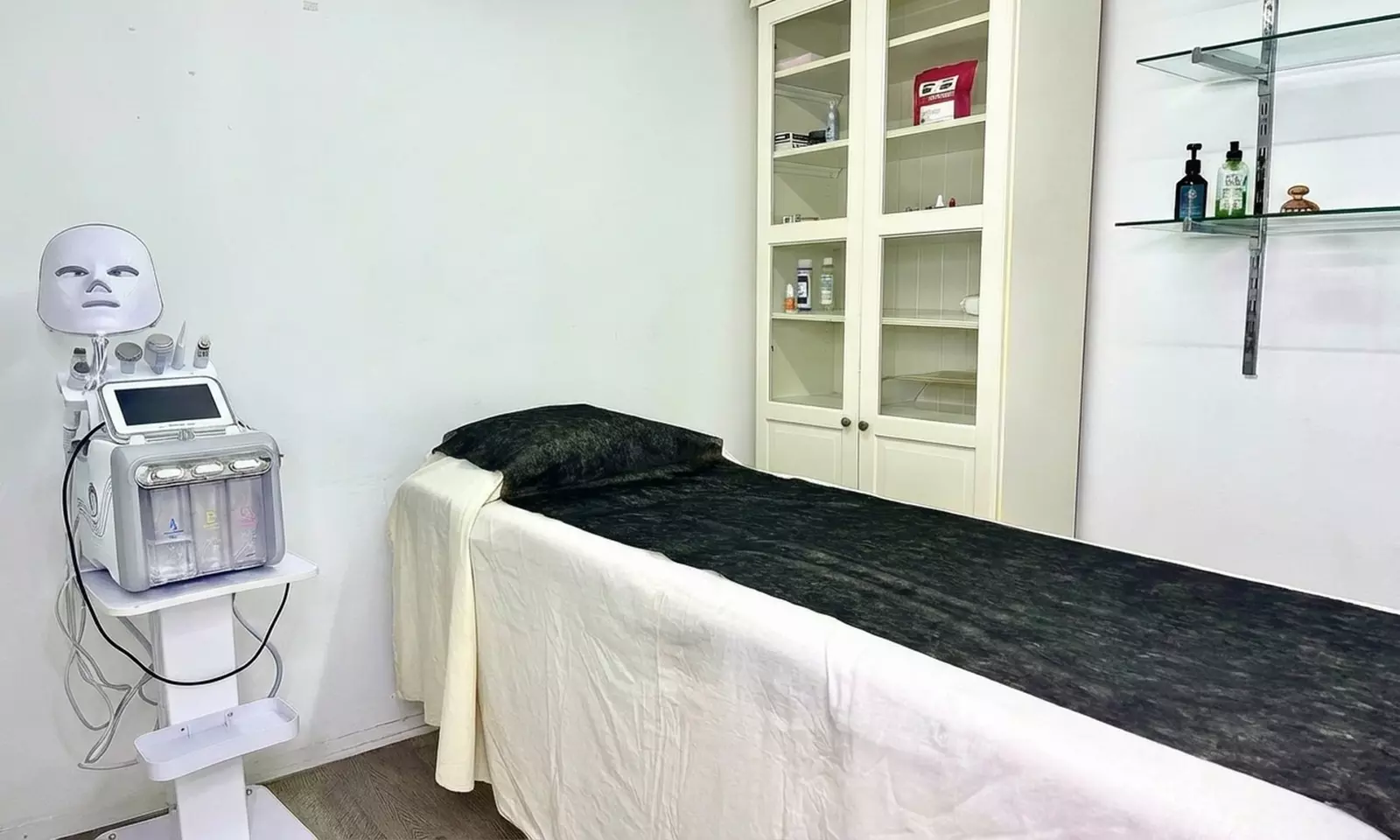 Lifting y tinte de pestañas con opción a tratamientos para cejas