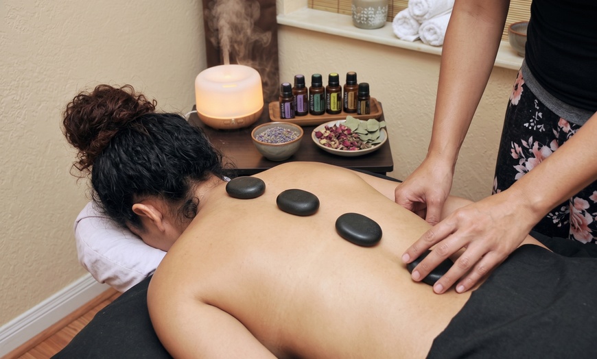 Image 2: Deeply Relaxing Deep Tissue Massage with Aromatherapy & Hot Stones