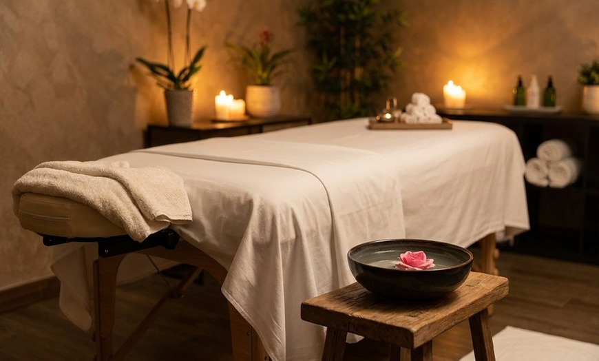 Image 8: 90-Min Contouring Face Massage, Lymphatic Drainage Massage, & More