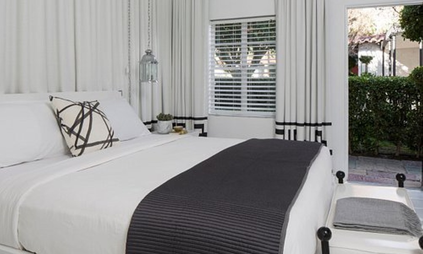 Image 22: Palm Springs Hotel with Spa, Pools & Dining Credit