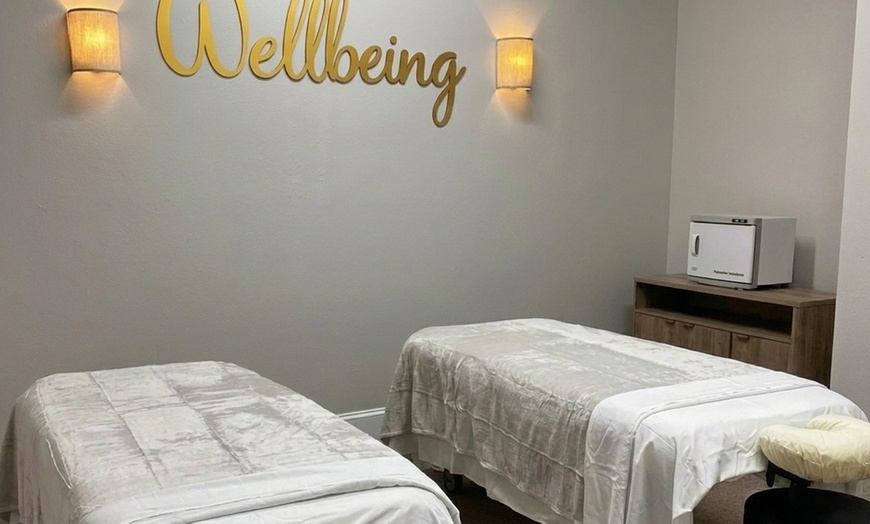 Image 4: Pampering packages with Massage, Facial, Infrared Sauna for 1 or 2