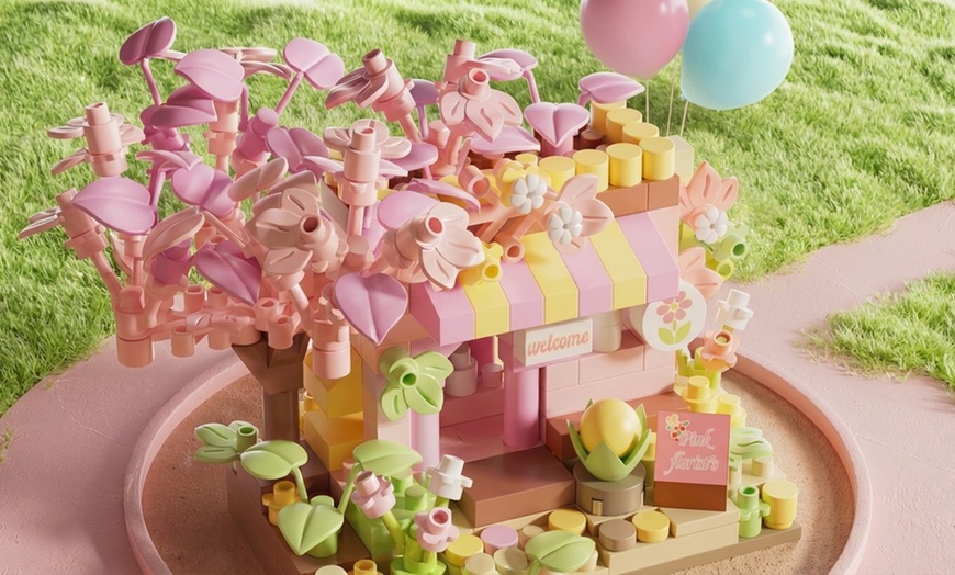 Image 2: Sei modelli di negozi fiabeschi in mini mattoncini da costruzione