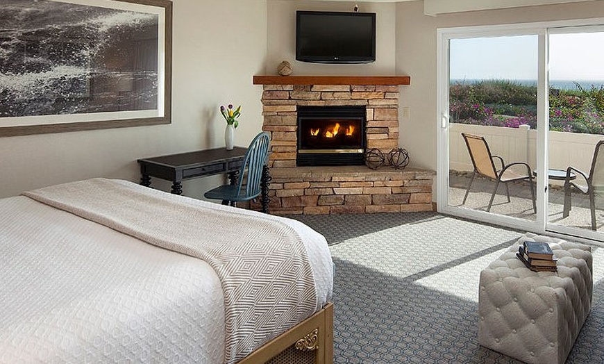 Image 18: Pismo Beach Clifftop Hotel with Ocean Views