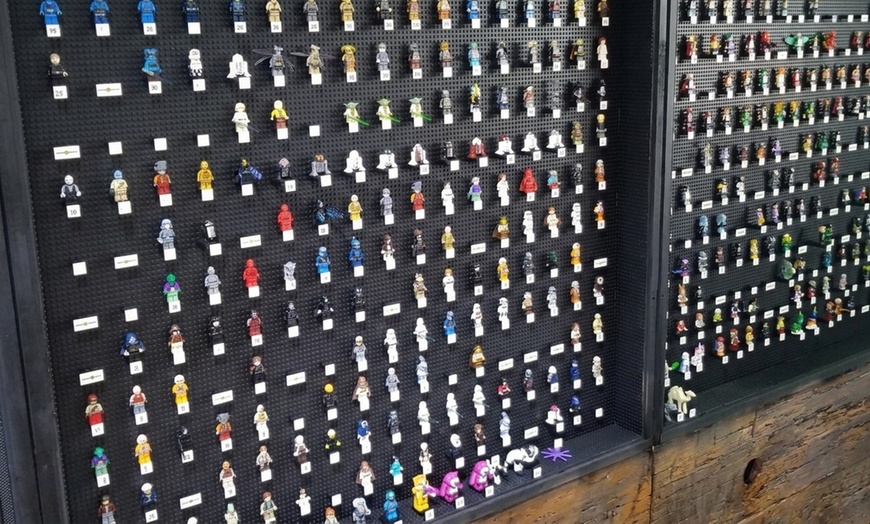 Image 5: Admission to Mini Figure Madness Museum