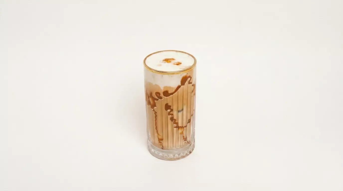 Gönne dir eine süße Versuchung: Partyplatte mit verschiedenen Desserts für 1, 2 oder 4 Personen (bis zu 39% sparen) - Second Medium