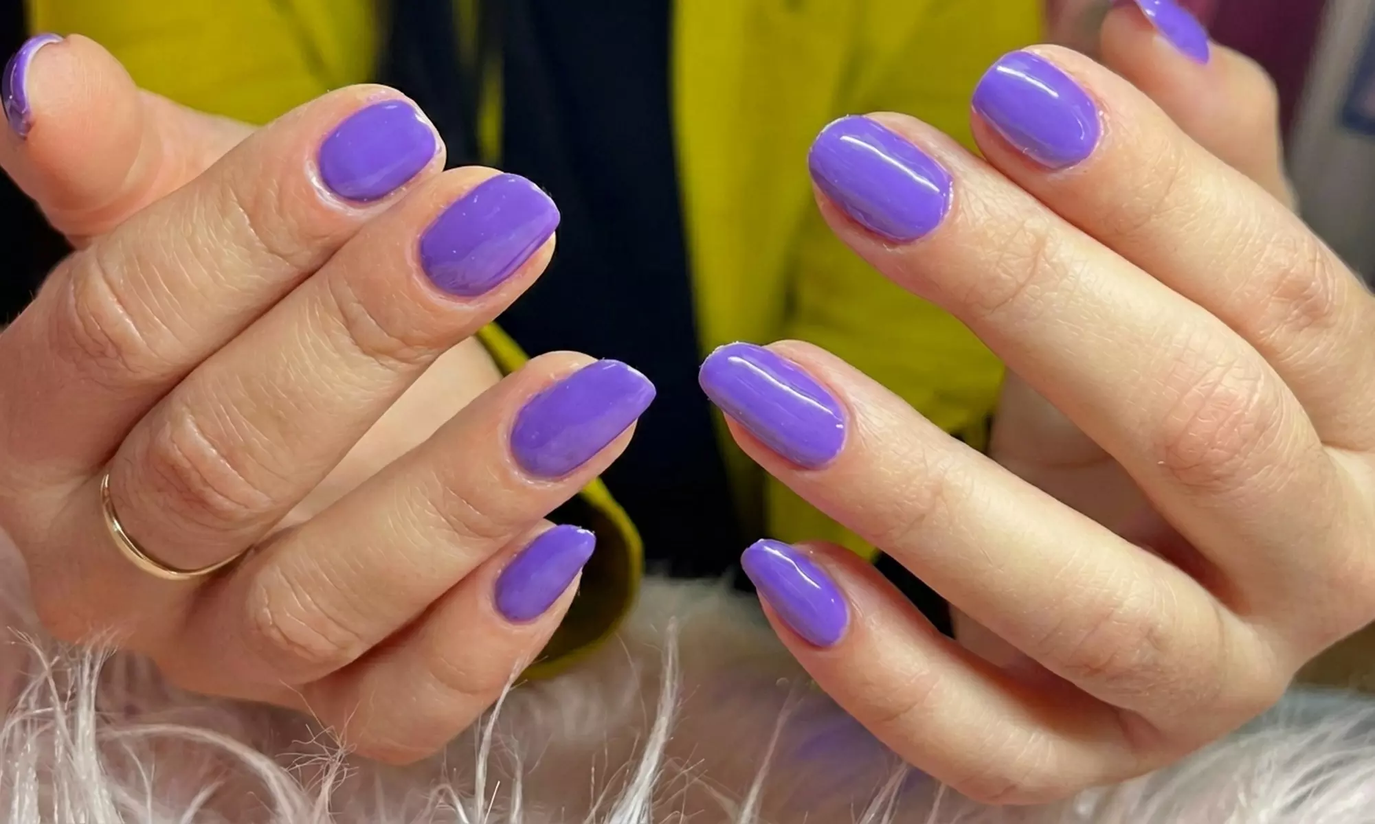 Manicura y/o pedicura con esmaltado semipermanente para 1 persona