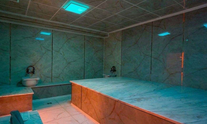 Image 3: 120 Min. Spa-Auszeit opt. mit Aromaöl-Massage für 1 oder 2 Personen