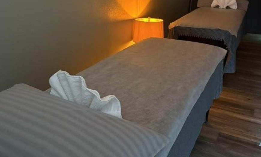 Image 7: Up to 37% Off on Salon - Scalp Care at Umi3 Head and scalp Spa