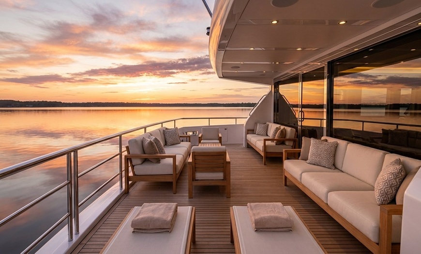 Image 2: Explore Orange County Waterways on 1-Hour Luxury Boat Tour of Orlando