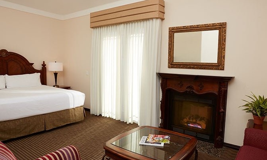 Image 29: Temecula Winery Resort with Spa and Vineyard Views
