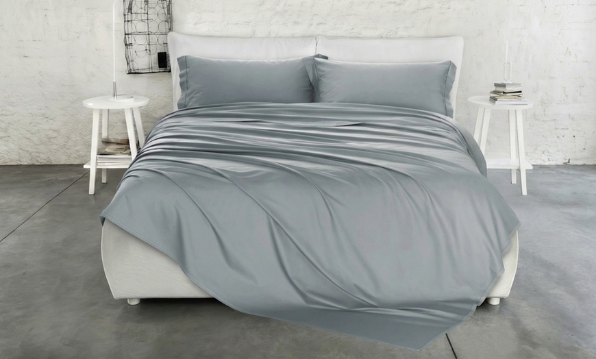 Image 6: Completo lenzuola matrimoniale in raso 60/60