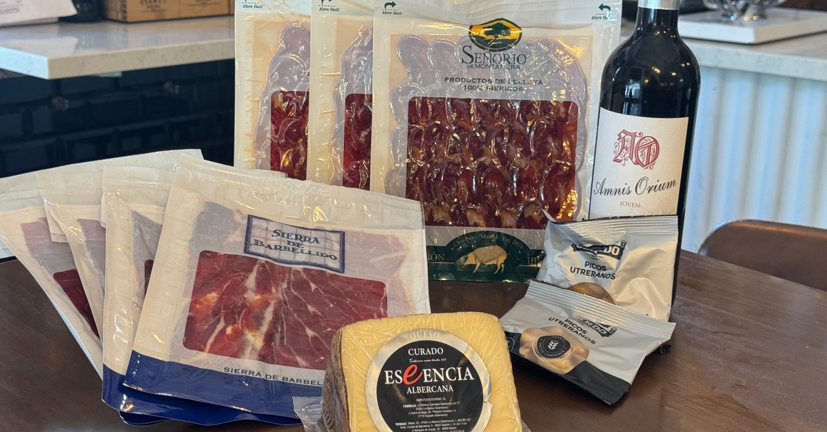 Packs ibéricos con vino y picos para takeaway en Madrid