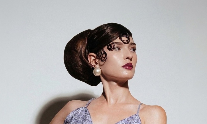 Image 5: Bridal Hair and Makeup Trial Run