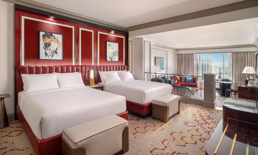 Image 36: Las Vegas Strip All-Suite Hotel with Spa and Four Pools