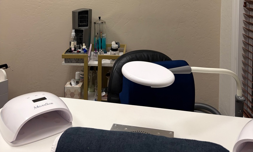 Image 4: Classic or Gel Mani-Pedi Options