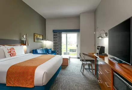Junior King Suite