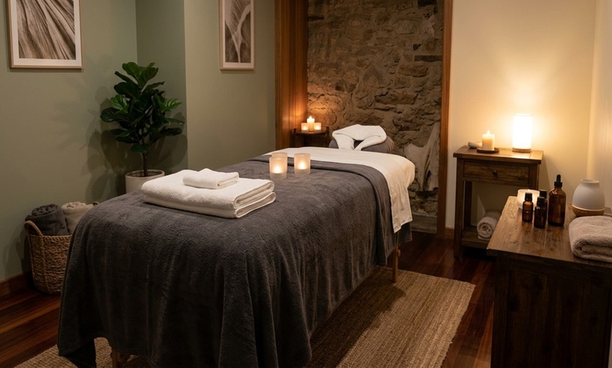 Image 2: Single or Couples 60-Minute Swedish or Deep Tissue Massage Package