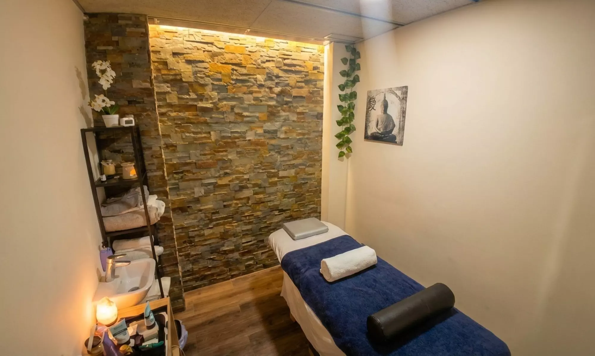 Sesión de masaje de 45 o 50 minutos con técnica a elegir para 1 persona (hasta un 62% de descuento) - Second Medium