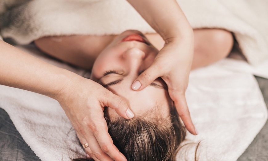 Image 2: Up to 50% Off on Relaxation at Foot Spa